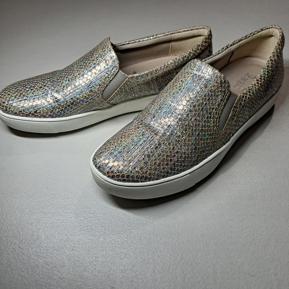 Naturalizer Women's Snake Print Metallic Loafer Leather Upper Marianne  8.5 W - Picture 2 of 10